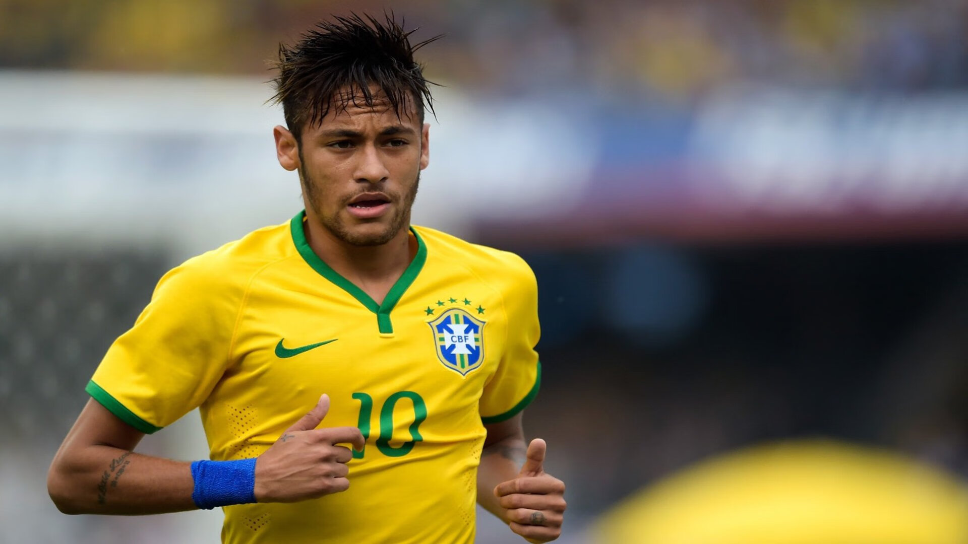 b体育app-国足搏斗力量胜出，成功晋级国际比赛决赛，国足决战