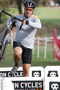 b体育APP-全国速度滑冰青年锦标赛新纪录再现，2021年全国速度滑冰比赛直播