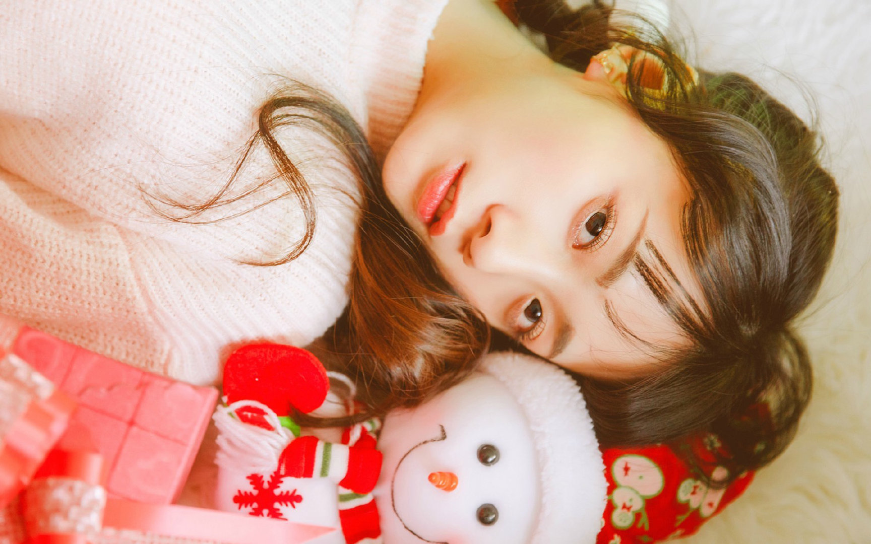 “简阳文体中心篮球赛：明星球员点燃观众激情”