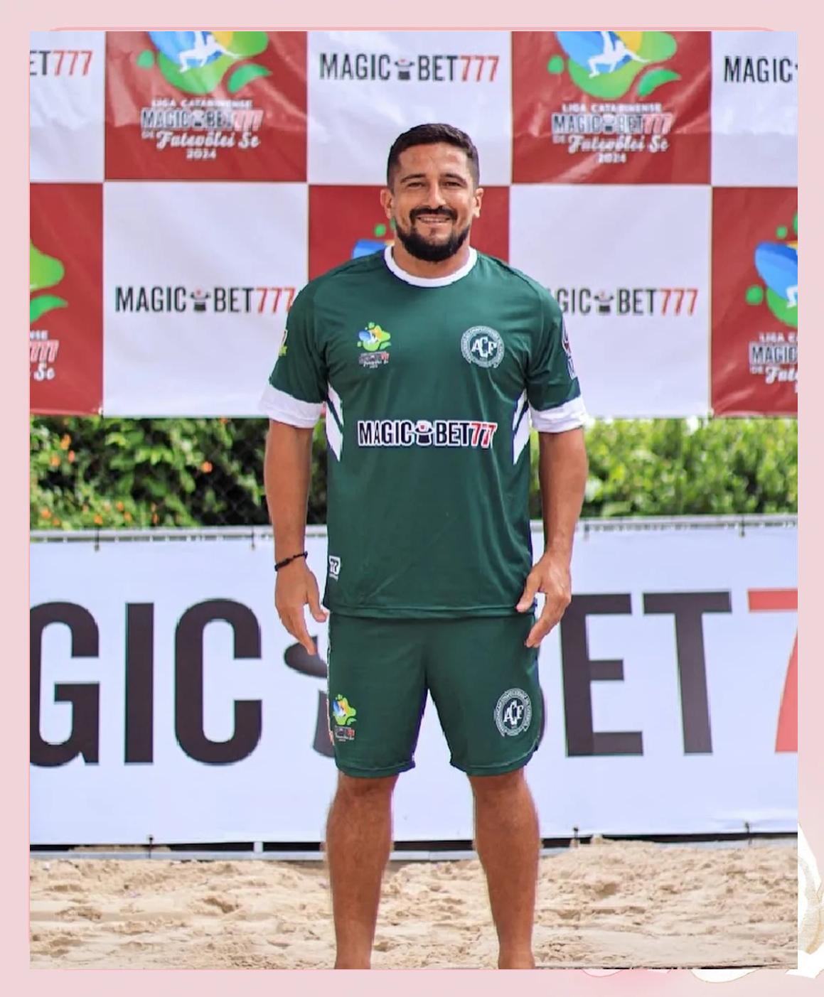 B体育APP:归化球员洛国富“激情四射”，球迷：除了激情，还有啥？的简单介绍