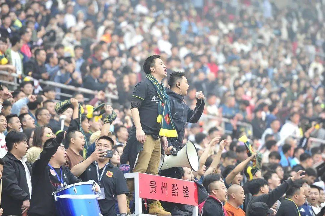b体育网页版登录入口-B体育APP:中国足球协会举办球迷见面会：与球迷互动，听取意见建议的简单介绍