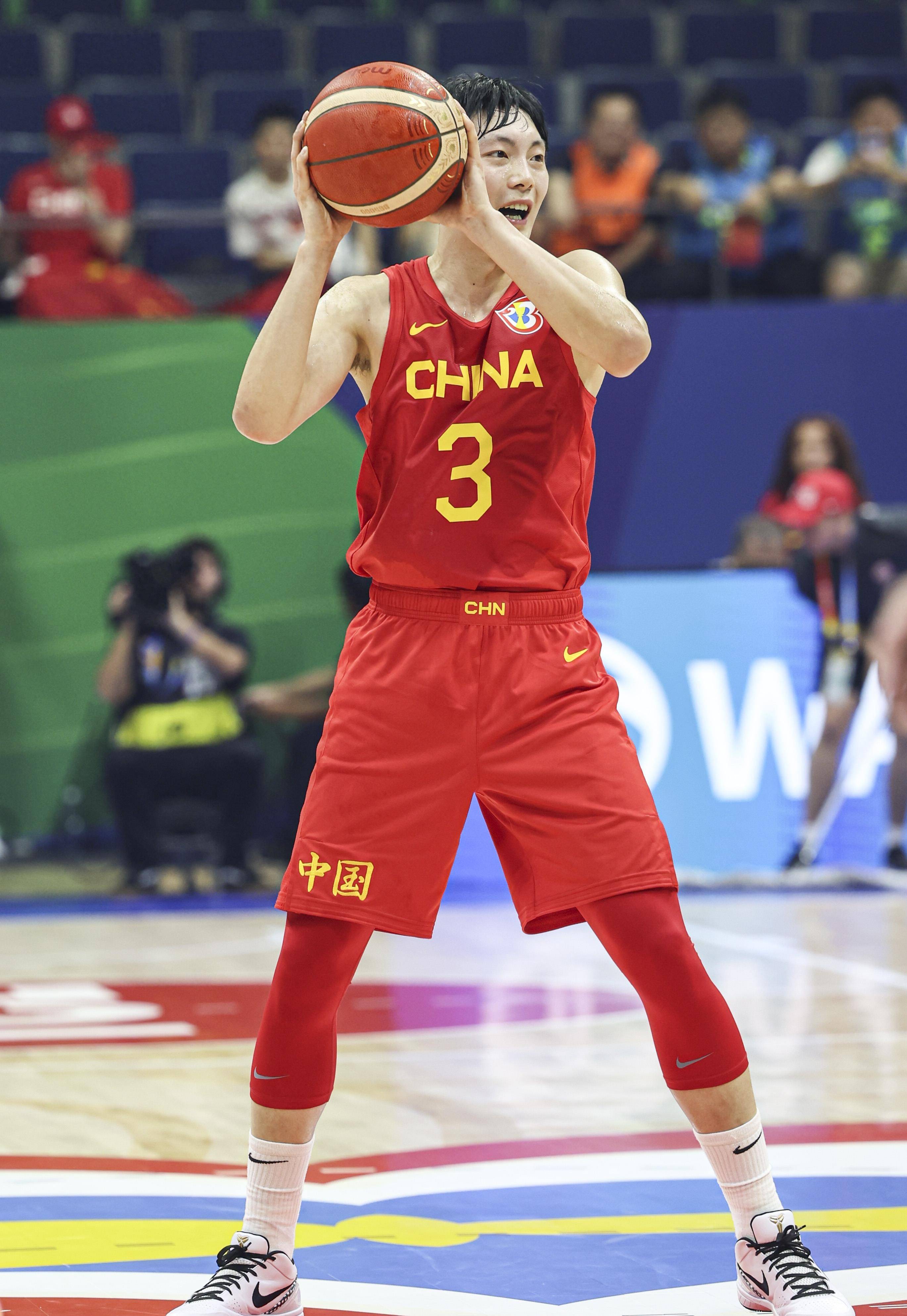 b体育在线平台-B体育官网：中国篮球运动员：退役转型，再创辉煌的简单介绍
